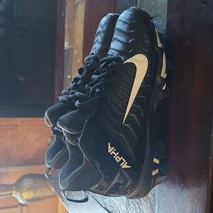 Baseball shoes